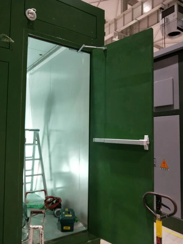 Porte en acier (3)